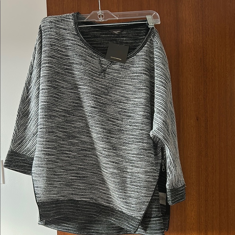 Women's Black and Gray Sweater